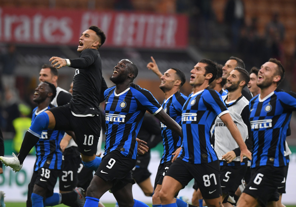 十三水实战：在最后 10 秒钟内调整中道策略，反杀对手的经典案例。（十三水实战复盘：读秒10秒临机调整中道，一举翻盘的经典一局）