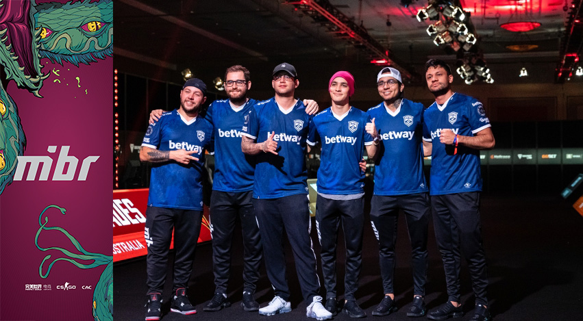 KPL已进入火拼阶段，一场比赛两家欢喜一家愁